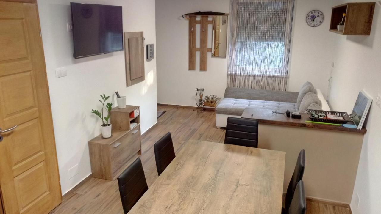 Golden Apartman Oroshaza Luaran gambar