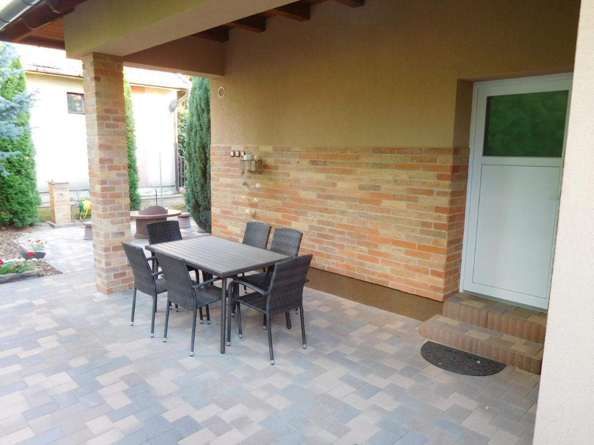 Golden Apartman Oroshaza Luaran gambar