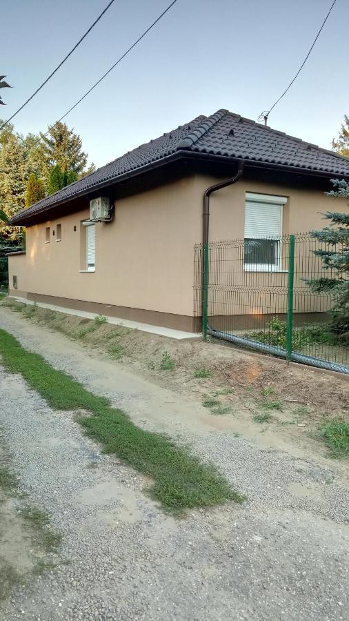 Golden Apartman Oroshaza Luaran gambar