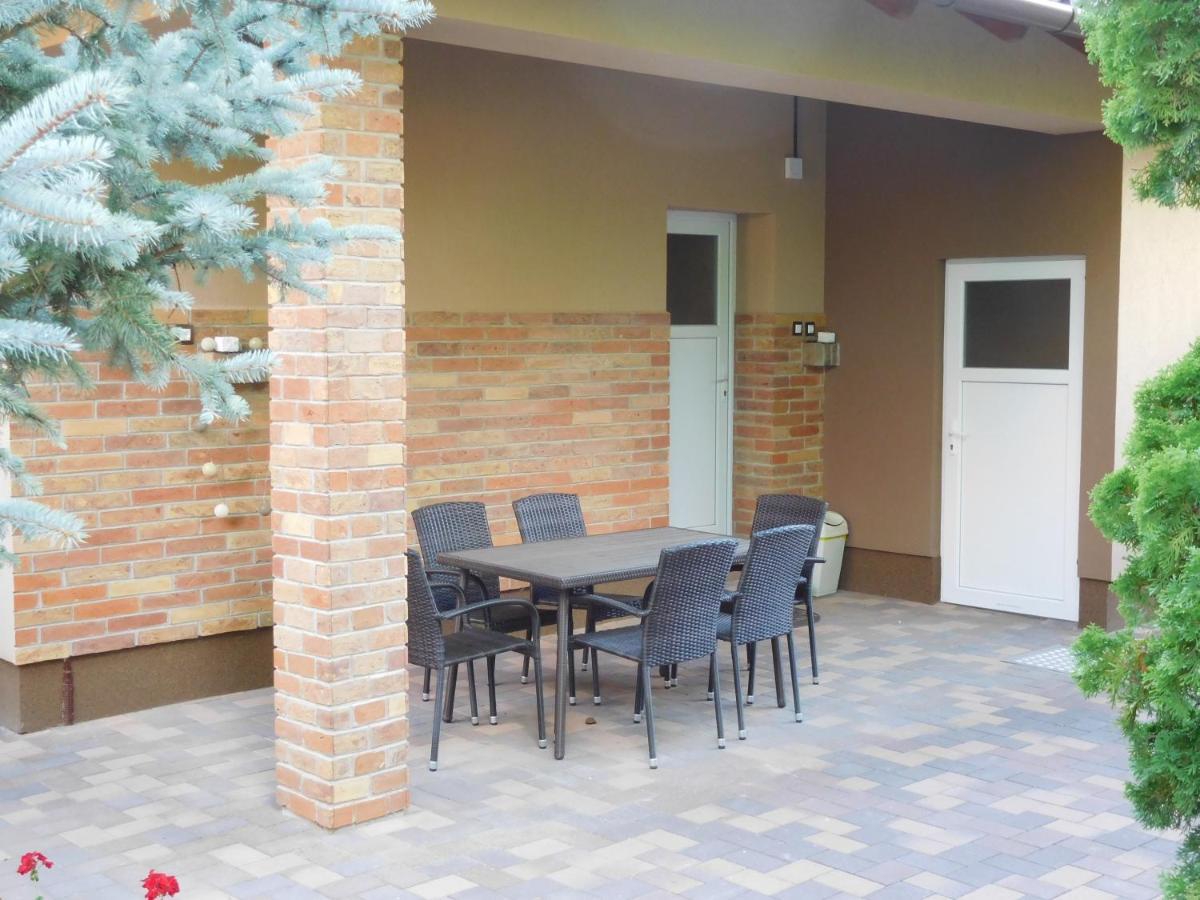 Golden Apartman Oroshaza Luaran gambar